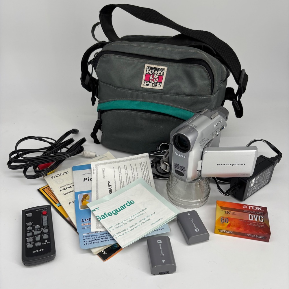 VTG Sony Handycam DCR-HC21 Camcorder MiniDV Carl Zeiss Bundle *read